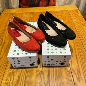Earthies Lindi Nubuck Leather Flats- Size 9- Set of Two- Red and Black
